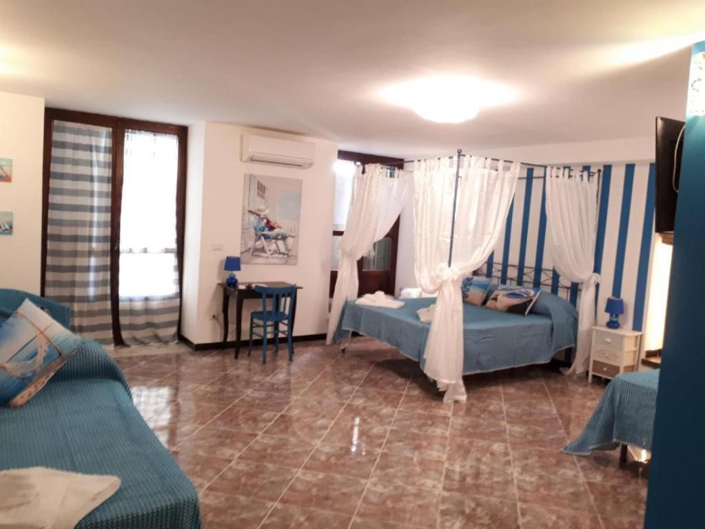 Suite Palazzo Luciani Salerno Exteriér fotografie